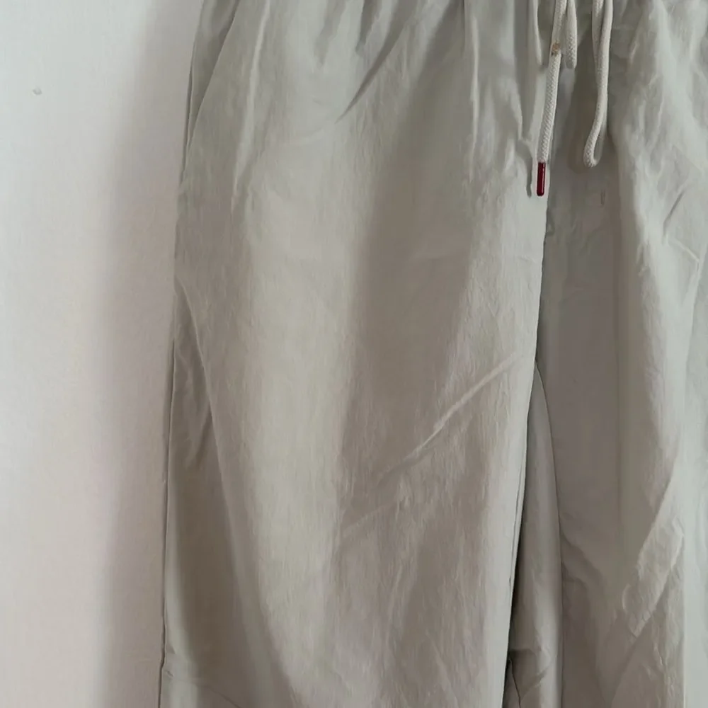 Jordan Cream Sweatpants with Jumpman Logo and Elastic Waistband